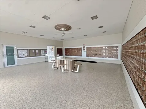 2863 SW 58th Manor Dania Beach FL 33312