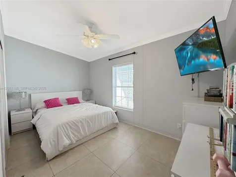 2863 SW 58th Manor Dania Beach FL 33312