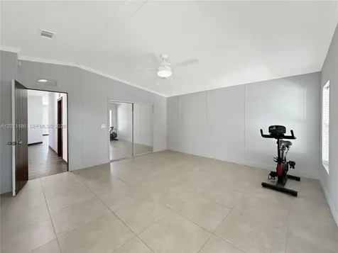 2863 SW 58th Manor Dania Beach FL 33312