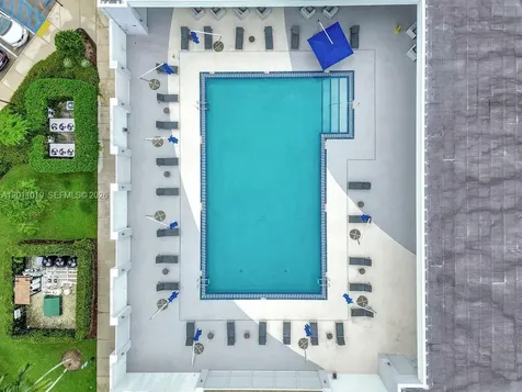 15051 Royal Oaks Lane North Miami FL 33181