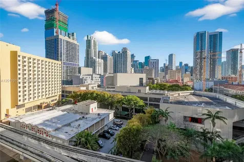 121 NE 5 Street Miami FL 33132