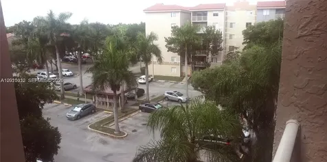 Miami FL 33193
