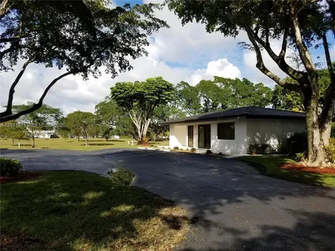 8855 SW 62nd Terrace Miami FL 33173