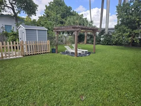 115 SE 2nd Street Dania Beach FL 33004