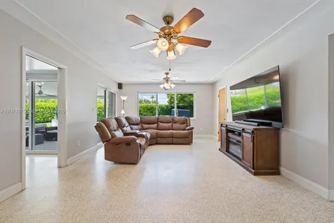 81 NW 18th Street Homestead FL 33030