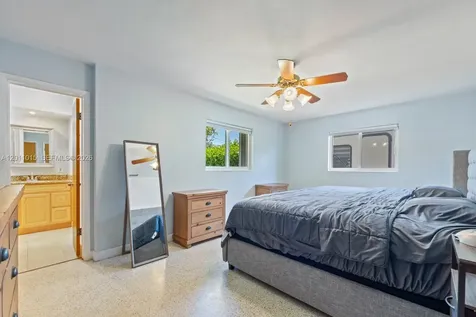 81 NW 18th Street Homestead FL 33030