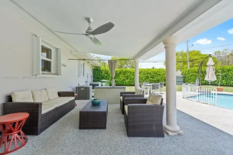 81 NW 18th Street Homestead FL 33030