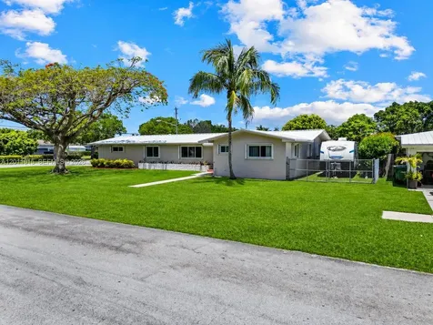 81 NW 18th Street Homestead FL 33030