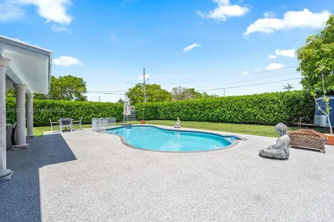 81 NW 18th Street Homestead FL 33030