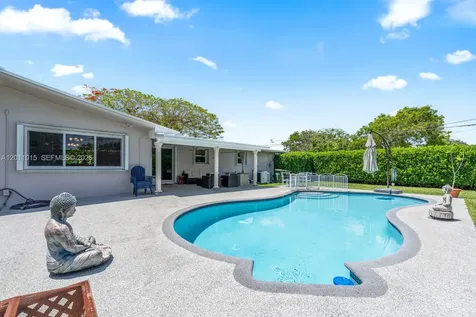 81 NW 18th Street Homestead FL 33030