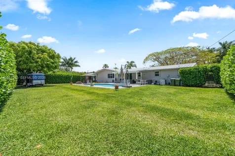 81 NW 18th Street Homestead FL 33030