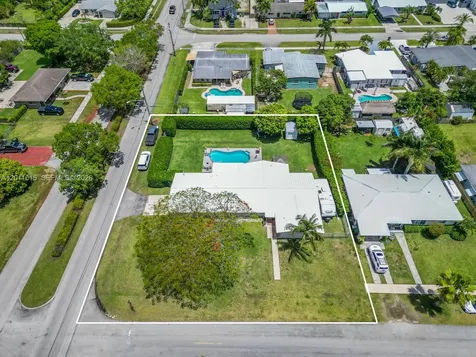 81 NW 18th Street Homestead FL 33030
