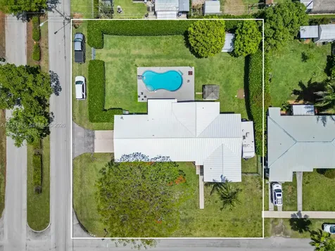 81 NW 18th Street Homestead FL 33030