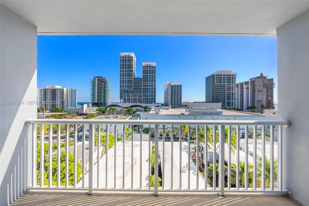 6855 Abbott Avenue Miami Beach FL 33141