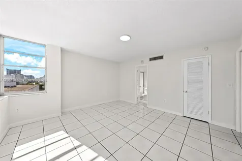 6855 Abbott Avenue Miami Beach FL 33141