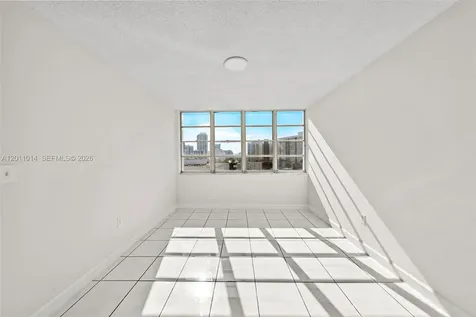 6855 Abbott Avenue Miami Beach FL 33141