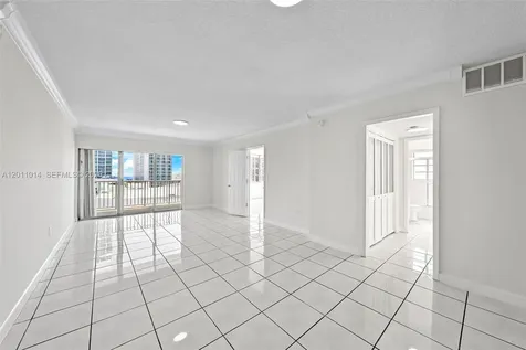 6855 Abbott Avenue Miami Beach FL 33141