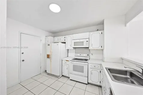 6855 Abbott Avenue Miami Beach FL 33141