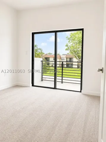925 NE 211th Street Miami FL 33179