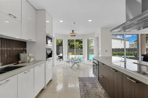10762 NW 71st Street Doral FL 33178