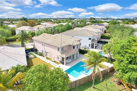 10762 NW 71st Street Doral FL 33178