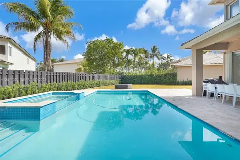 10762 NW 71st Street Doral FL 33178