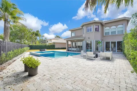 10762 NW 71st Street Doral FL 33178