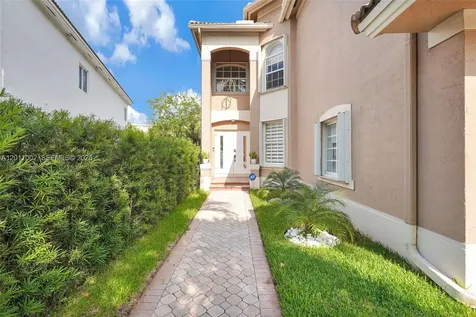 10762 NW 71st Street Doral FL 33178