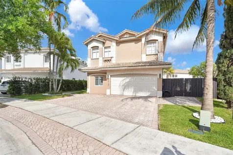 10762 NW 71st Street Doral FL 33178