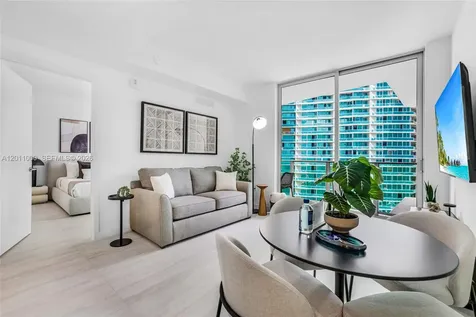77 SE 5th Street Miami FL 33131