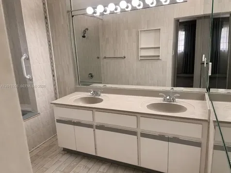 4825 SW 111th Avenue Miami FL 33165