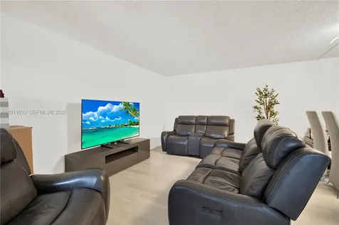 15460 SW 82nd Lane Miami FL 33193