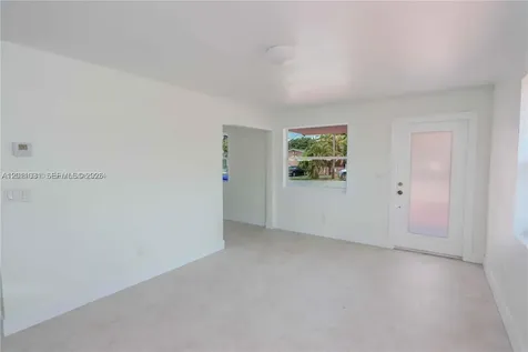 2943 SW 36th Avenue Miami FL 33133