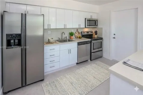 2943 SW 36th Avenue Miami FL 33133