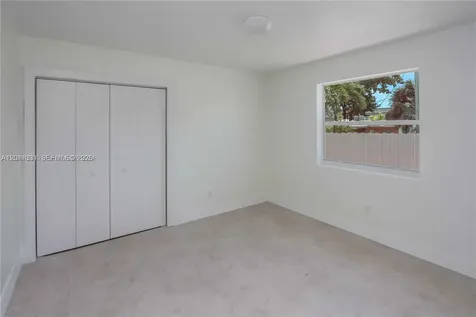2943 SW 36th Avenue Miami FL 33133