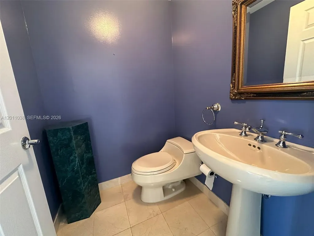 6001 N Ocean Drive Hollywood FL 33019