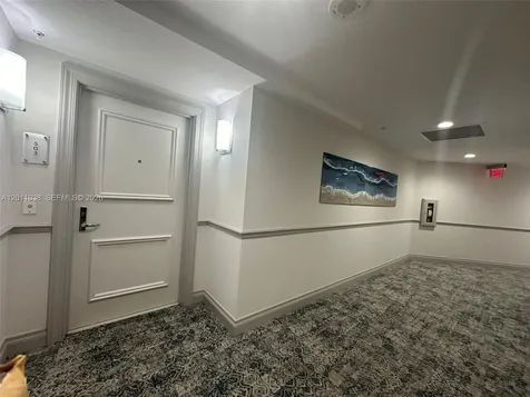 6001 N Ocean Drive Hollywood FL 33019