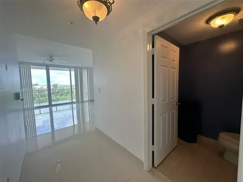 6001 N Ocean Drive Hollywood FL 33019