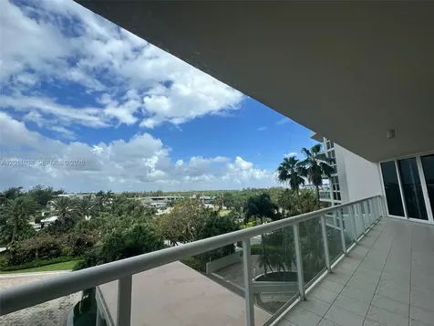6001 N Ocean Drive Hollywood FL 33019