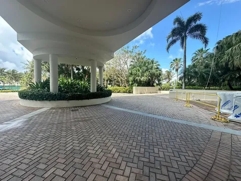 6001 N Ocean Drive Hollywood FL 33019