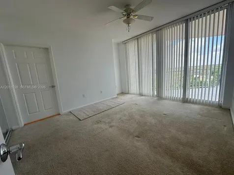 6001 N Ocean Drive Hollywood FL 33019