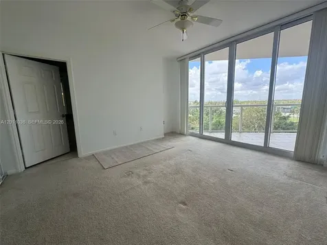 6001 N Ocean Drive Hollywood FL 33019