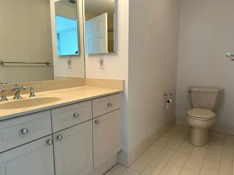 6001 N Ocean Drive Hollywood FL 33019