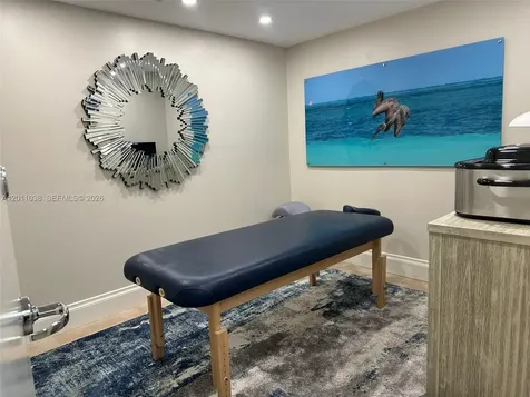 6001 N Ocean Drive Hollywood FL 33019