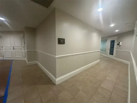 6001 N Ocean Drive Hollywood FL 33019