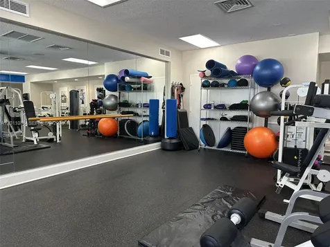 6001 N Ocean Drive Hollywood FL 33019