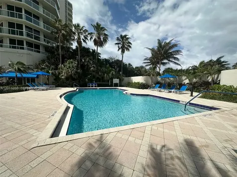 6001 N Ocean Drive Hollywood FL 33019