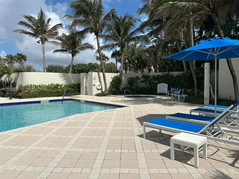 6001 N Ocean Drive Hollywood FL 33019