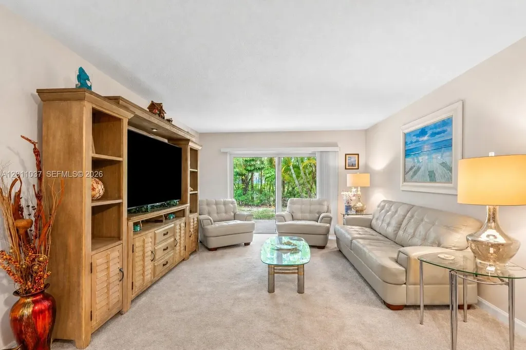 8887 Bella Vista Drive Boca Raton FL 33433