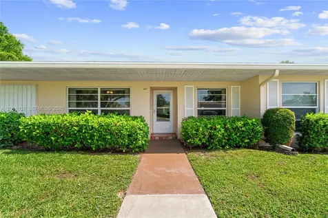 8887 Bella Vista Drive Boca Raton FL 33433